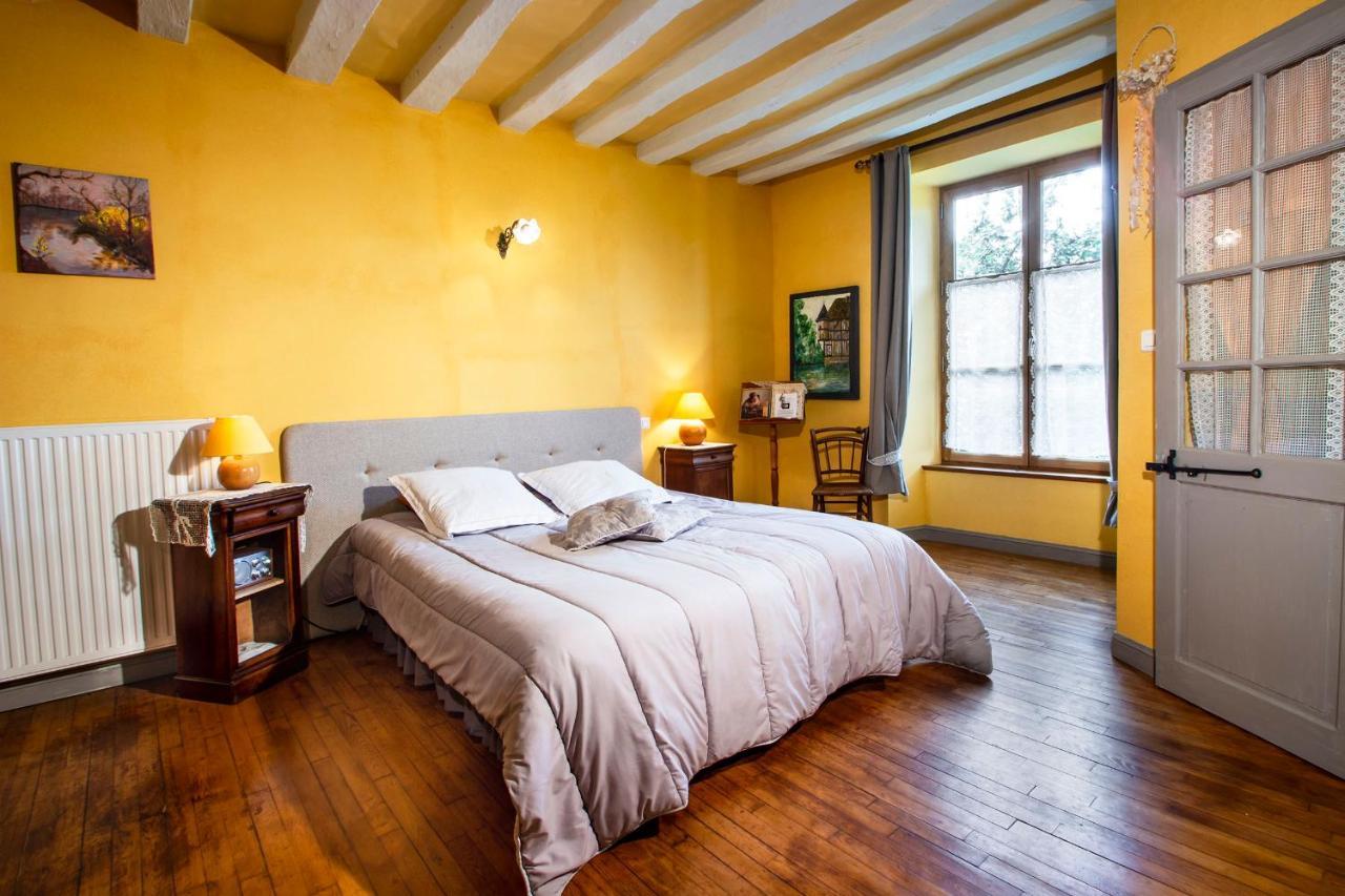 Manoir De Coulandon Hotel Argentan Bagian luar foto